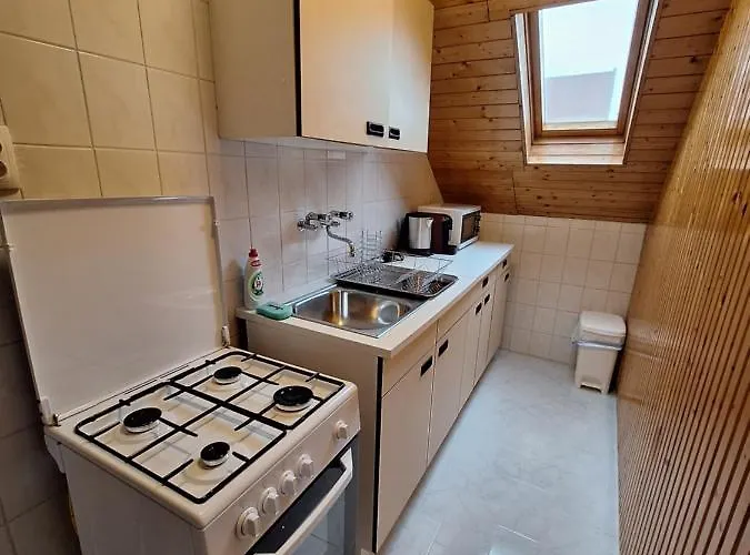 Mariza Balatonszarszo